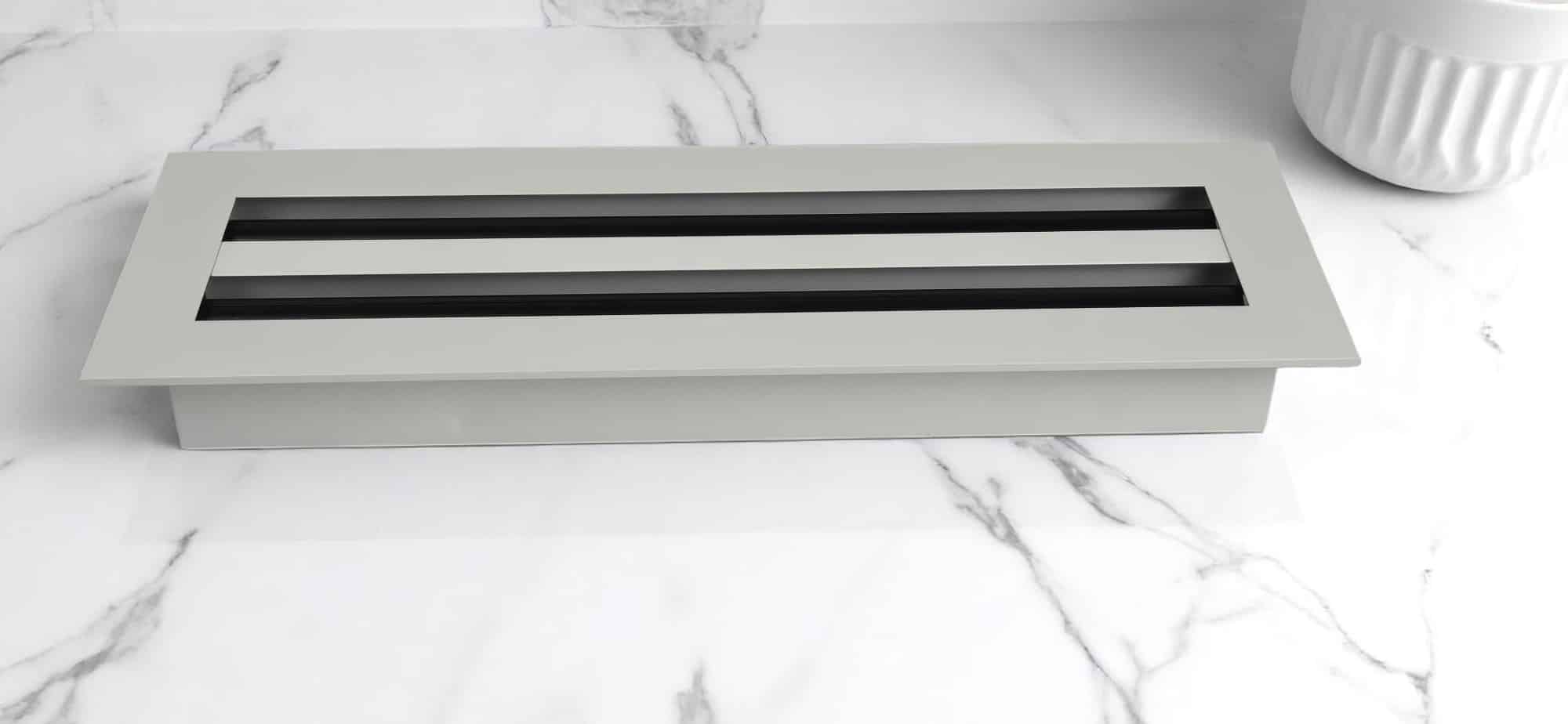 Diffuseur à fentes linéaires 4 x 14 - Grille de ventilation en aluminium pour sols, murs et plafonds - Grilles et registres de chauffage et de climatisation