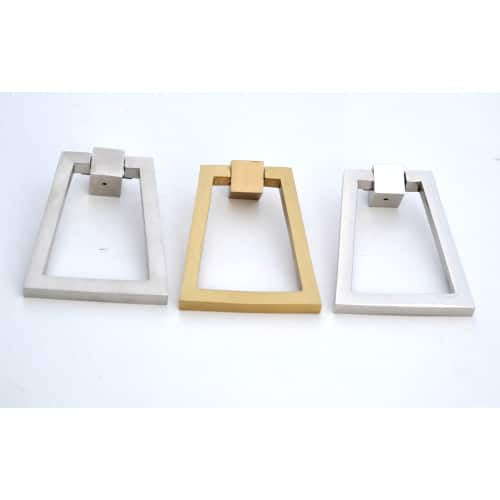 Anneau de traction triangulaire 2"x 3" x 4"