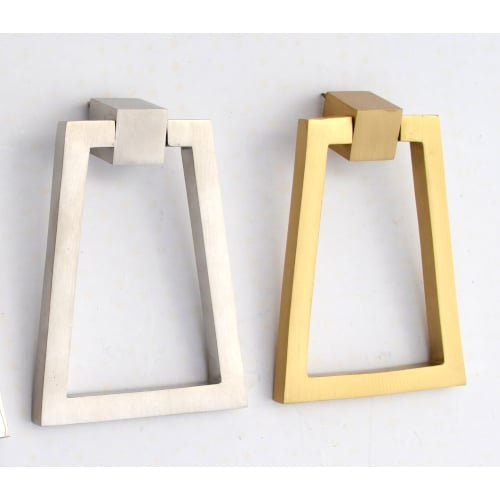 Anneau de traction triangulaire 2"x 3" x 4"