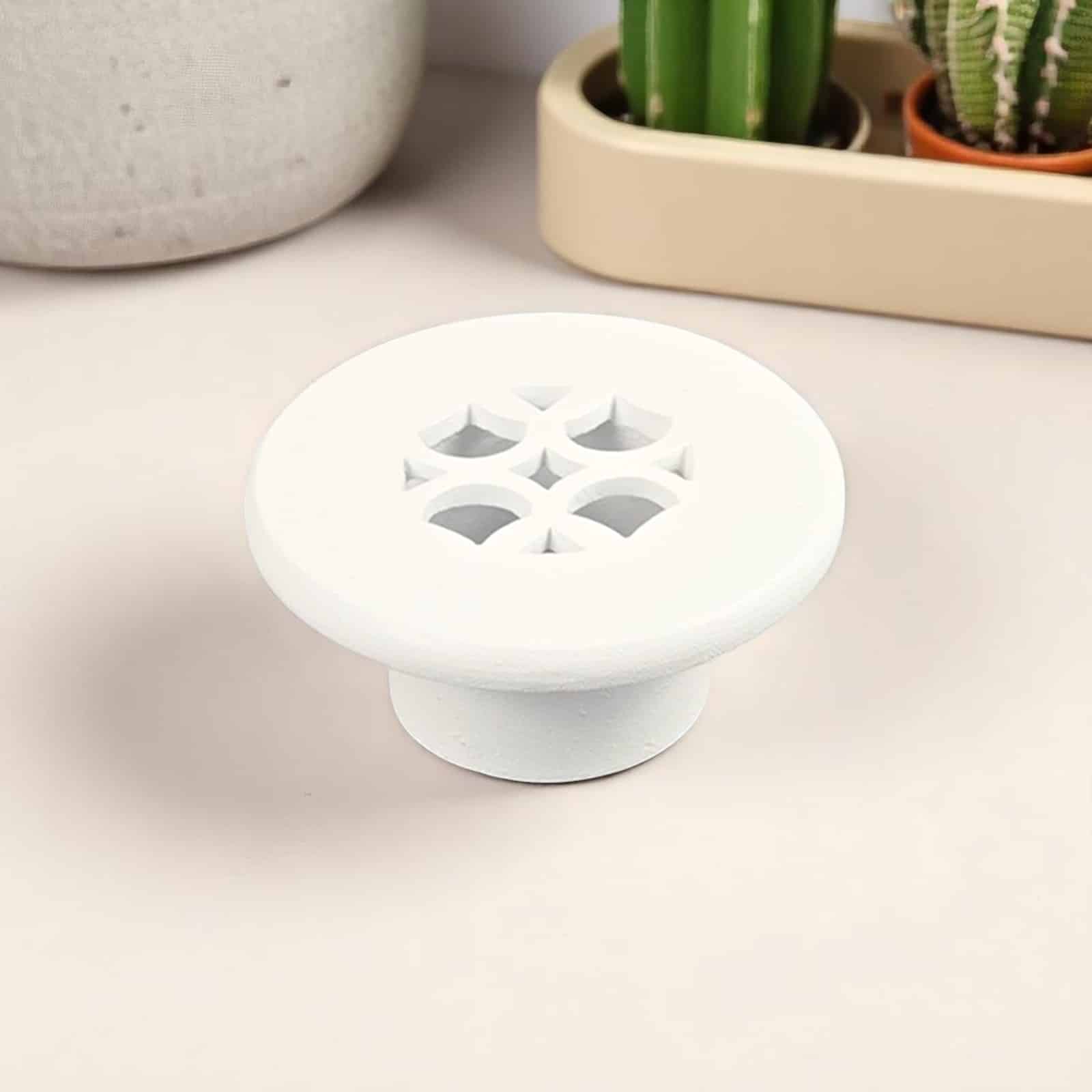 Grille de ventilation ronde de 2 po, motif champignon Tudor