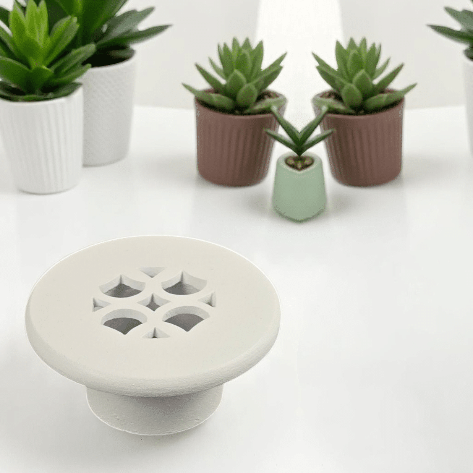 Grille de ventilation ronde de 2 po, motif champignon Tudor